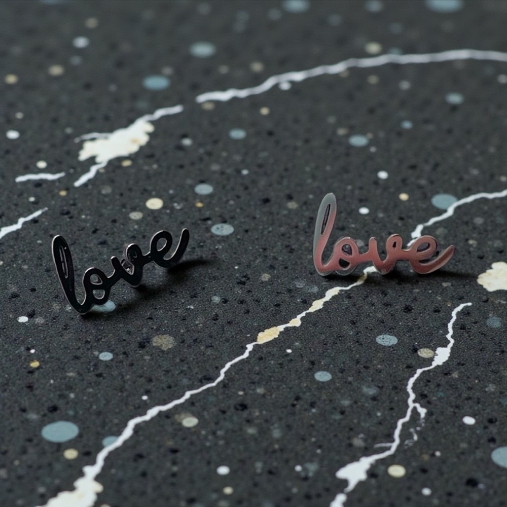 ❤️ NWT! Paparazzi ‘Love’ Silver Script Post Earrings